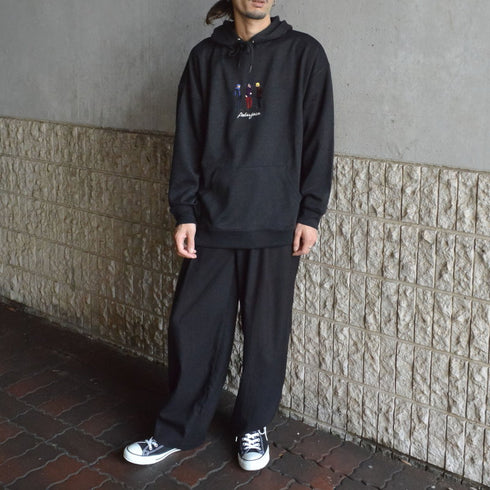 【MODISH GAZE】ピープルイラスト刺繍 プルパーカー T/Cポンチ