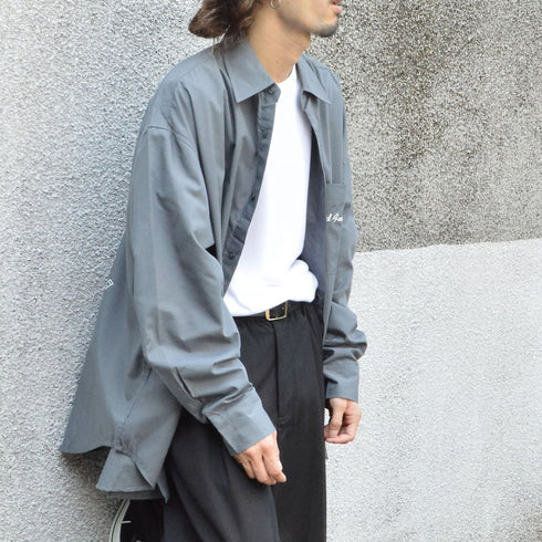 【MODISH GAZE】ネオンロゴ バックプリント ビッグシルエット 長袖シャツ