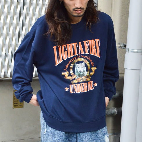 【MODISH GAZE】裏毛 クルーネック 長袖 スウェット ホワイトタイガー