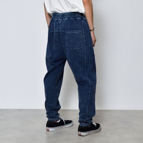 インディゴ裏起毛イージースウェットタックパンツ