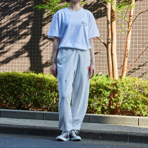 【MODISH GAZE】スモーキングガール SIT BACK AND RELAX半袖Tシャツ