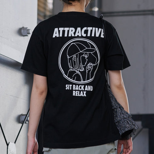 【MODISH GAZE】スモーキングガール SIT BACK AND RELAX半袖Tシャツ