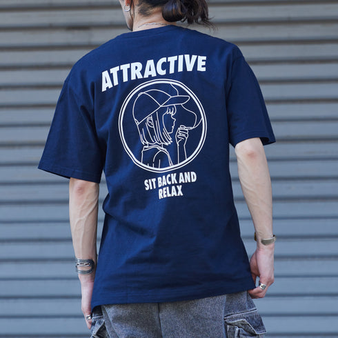 【MODISH GAZE】スモーキングガール SIT BACK AND RELAX半袖Tシャツ
