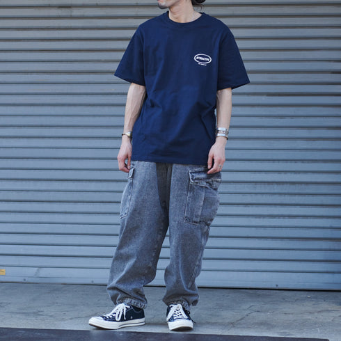 【MODISH GAZE】スモーキングガール SIT BACK AND RELAX半袖Tシャツ