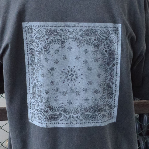 【MODISH GAZE】天竺ピグメント加工バンダナ プリント ロンT