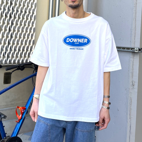 【RGY】DOWNER オーバルロゴ ビッグシルエットTシャツ