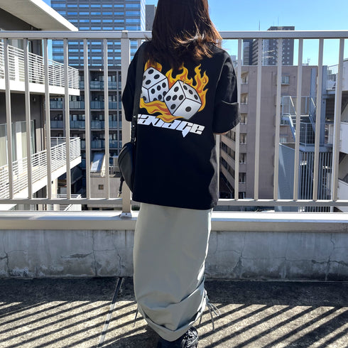 【RGY】ダイス両面プリント ビッグシルエットTシャツ