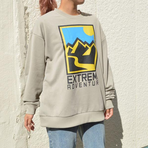 【spiritoso】マウンテンプリントトレーナー