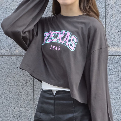 【spiritoso】カレッジロゴプリントクロップドロンT