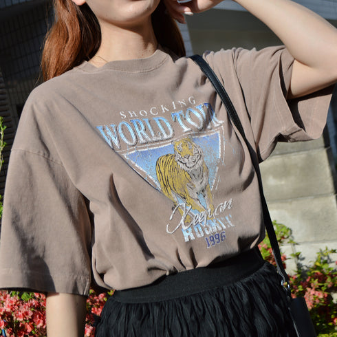 【spiritoso】World TourタイガープリントTシャツ