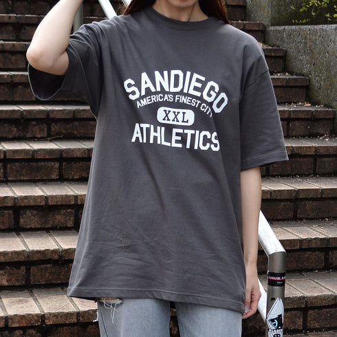 【spiritoso】SANDIEGOカレッジプリントTシャツ