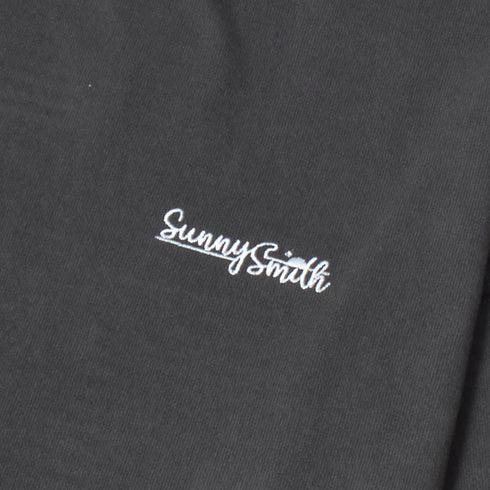 【SUNNY SMITH】11.6ウルトラヘビーオンス Heavy Smith刺繍ロゴTシャツ