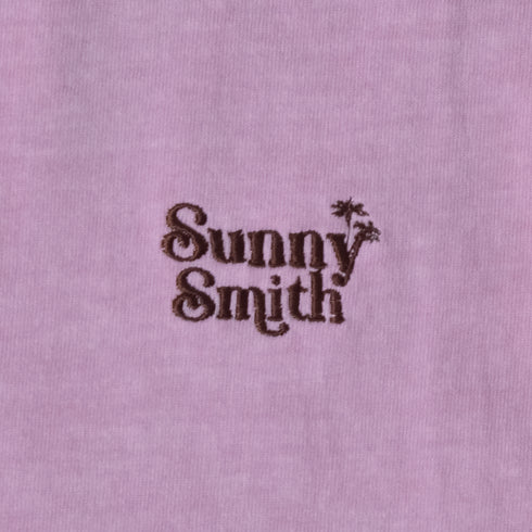 【SUNNY SMITH】ヤシの木ロゴ ワンポイント刺繍 バックプリント ピグメント加工ロングスリーブTシャツ