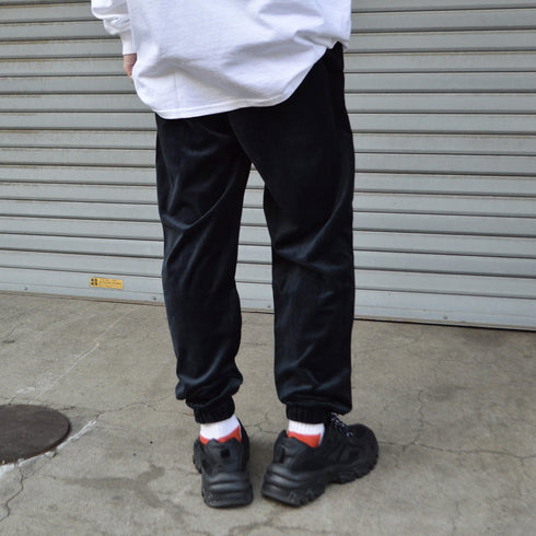 【MODISH GAZE】ベロアジョガーパンツ