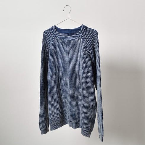 ストーンウォッシュ クルーネックニット