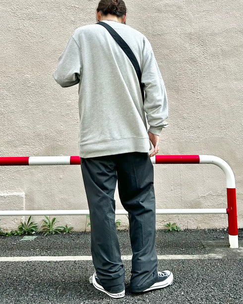 【MODISH GAZE】WORLD TOUR バンド風デザイン裏毛スウェット