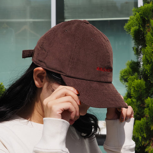 【&soiree】ブランドロゴ刺繍キャップ(ウール・コーデュロイ)