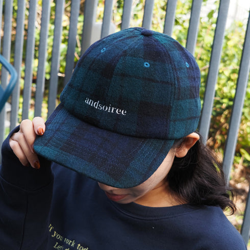 【&soiree】ブランドロゴ刺繍キャップ(ウール・コーデュロイ)