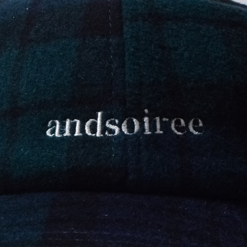 【&soiree】ブランドロゴ刺繍キャップ(ウール・コーデュロイ)