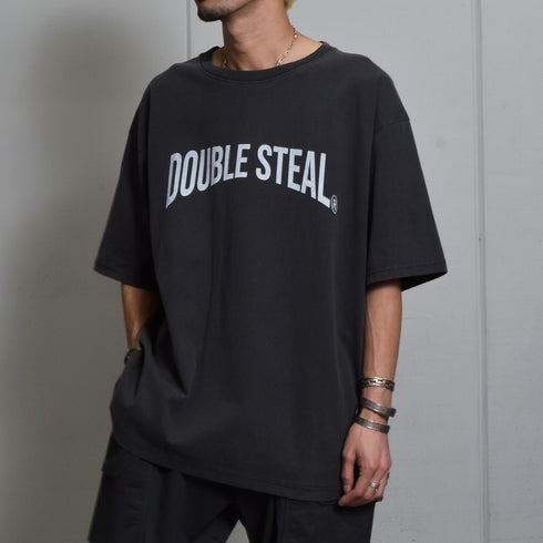 【DOUBLESTEAL】ピグメントアソートロゴ半袖Tシャツ