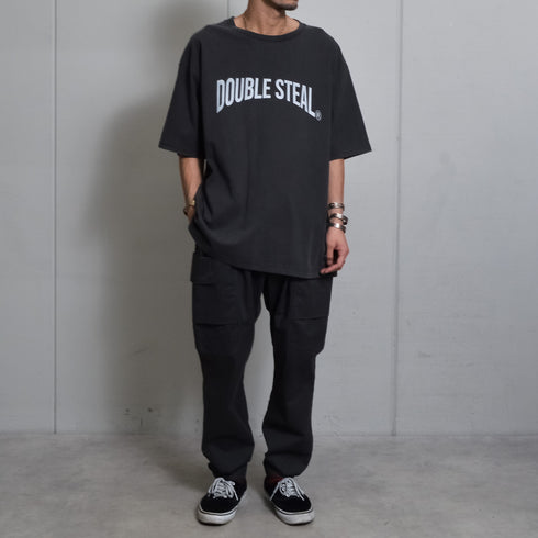 【DOUBLESTEAL】ピグメントアソートロゴ半袖Tシャツ