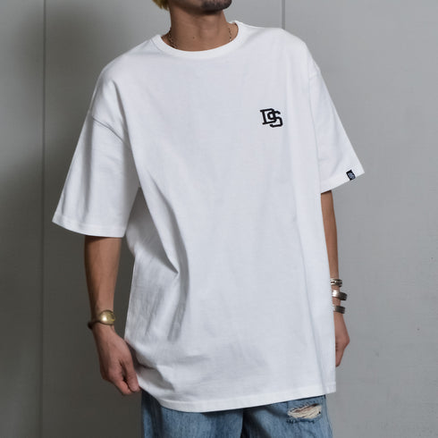 【DOUBLESTEAL】ヘビーオンスワンポイントロゴ刺繡半袖Ｔシャツ