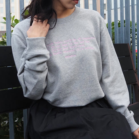 【＆soiree】メッセージ刺繍裏毛スウェットクルーネックプルオーバー